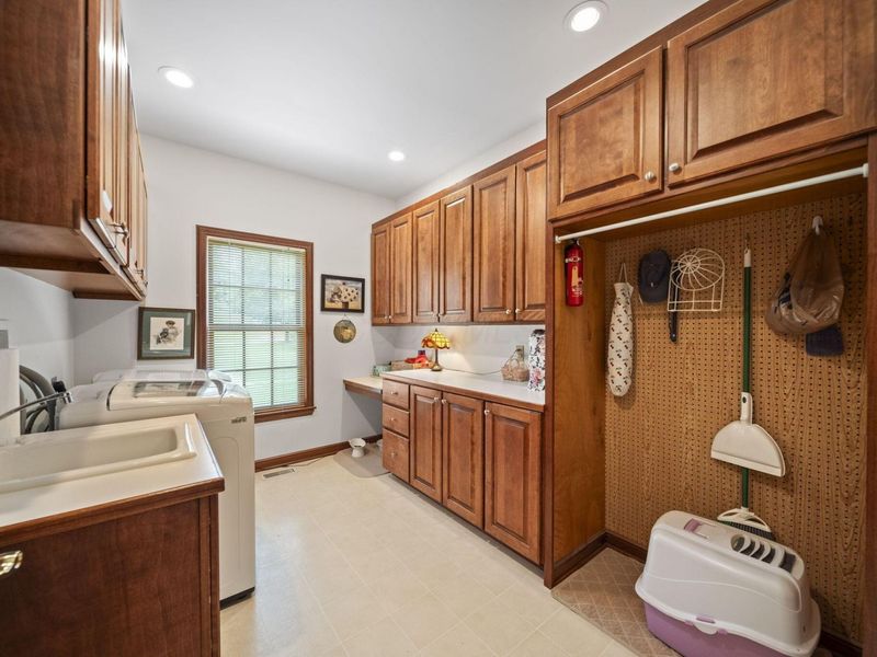 261 Glyn Tawel Drive, Granville, OH 43023 Photo 37