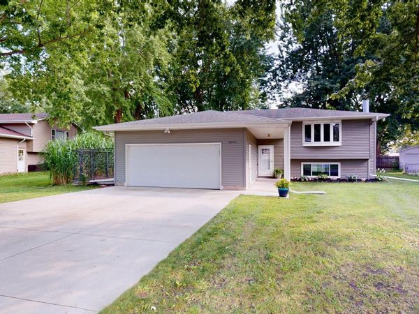 1605 Canary Drive , Albert Lea, MN 56007
