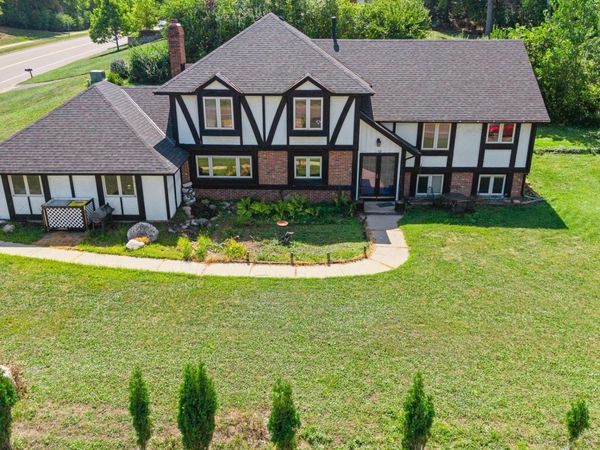 14011 Hayes Road, Apple Valley, MN 55124