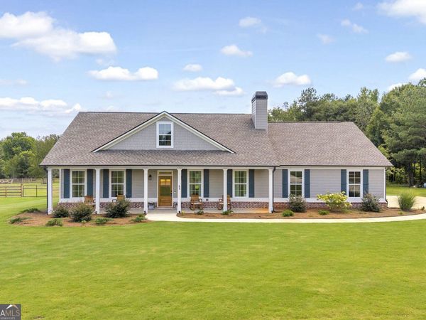 85 Woodfin Way, Social Circle, GA 30025