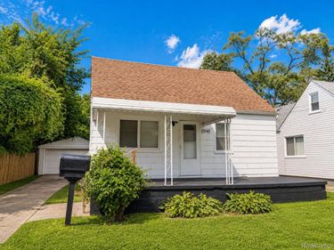 23743 Lorraine Avenue , Warren, Mi 48089