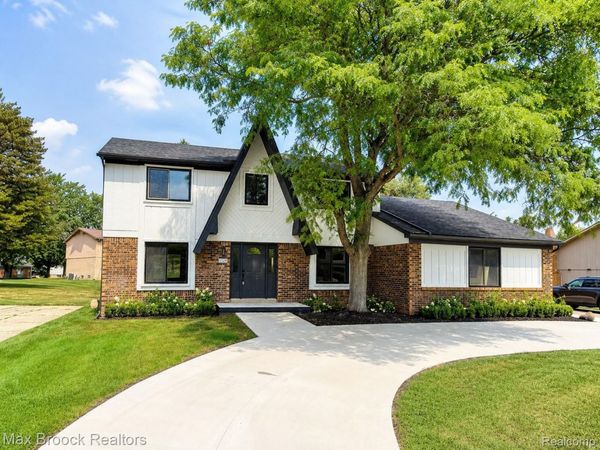 6128 Anne Drive, West Bloomfield Township, Mi 48322