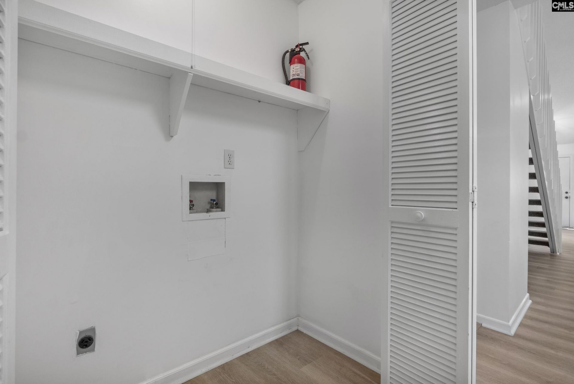 104 Evian Place  Photo 18