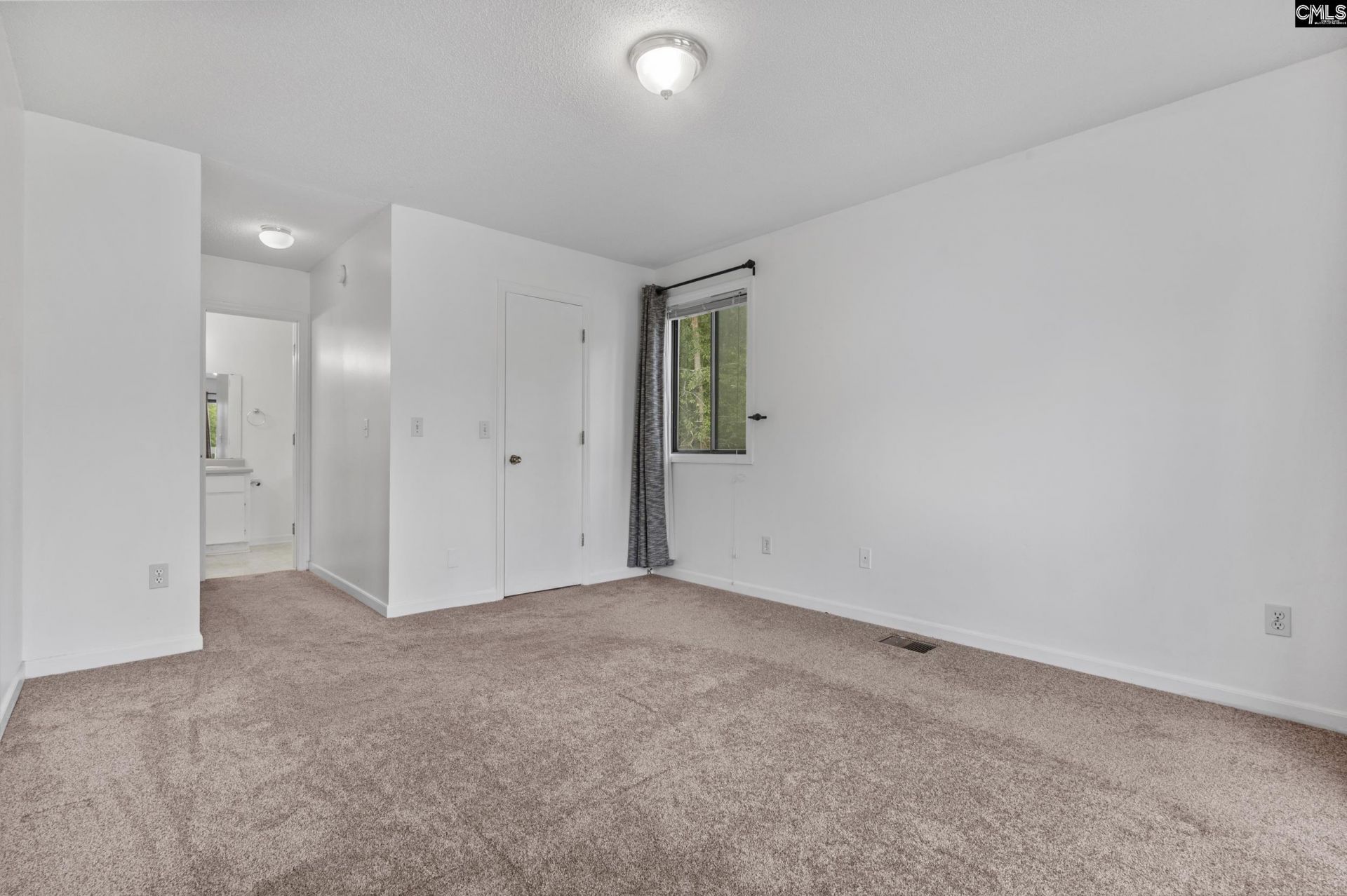 104 Evian Place  Photo 23