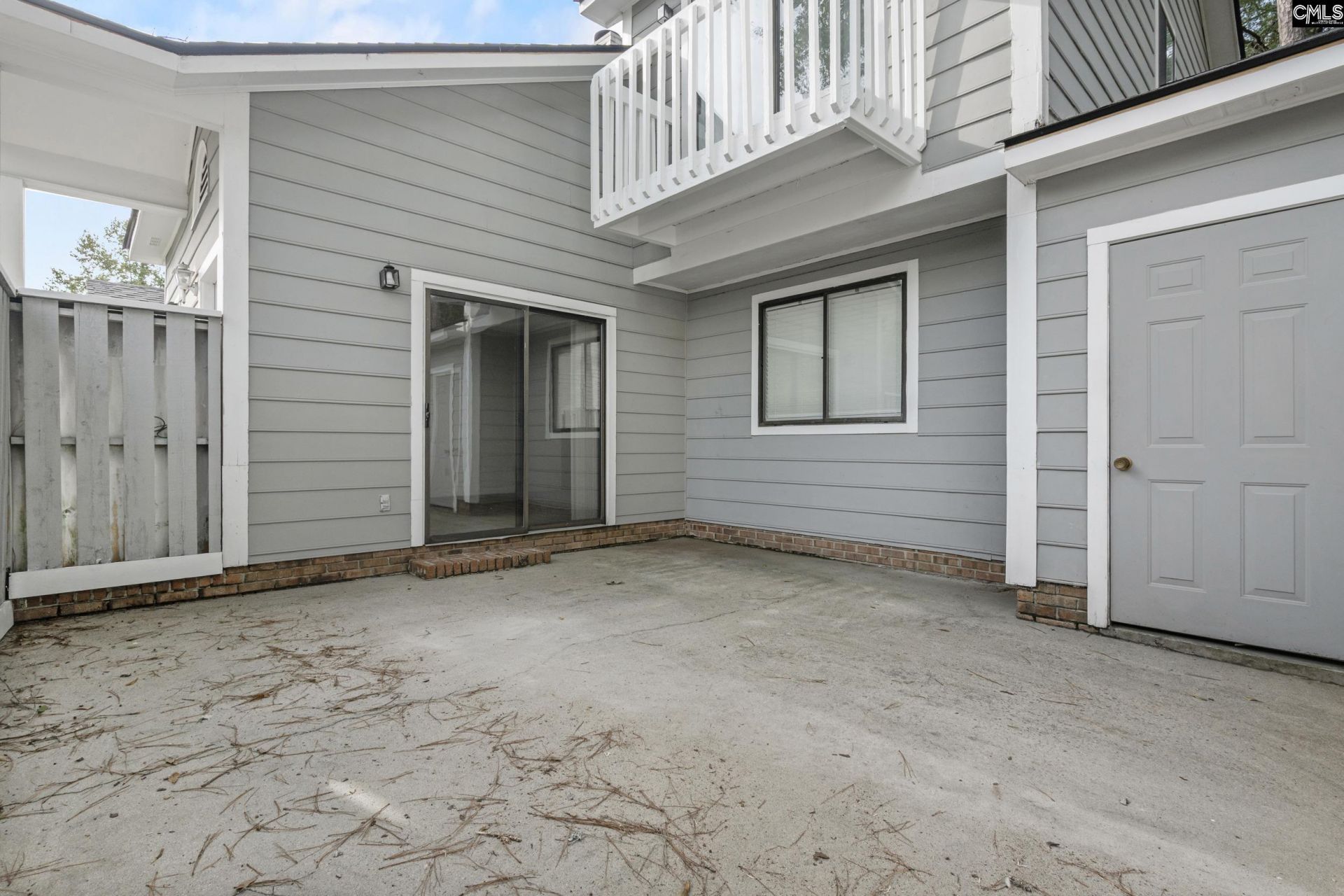 104 Evian Place  Photo 29