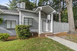 104 Evian Place  photo 4