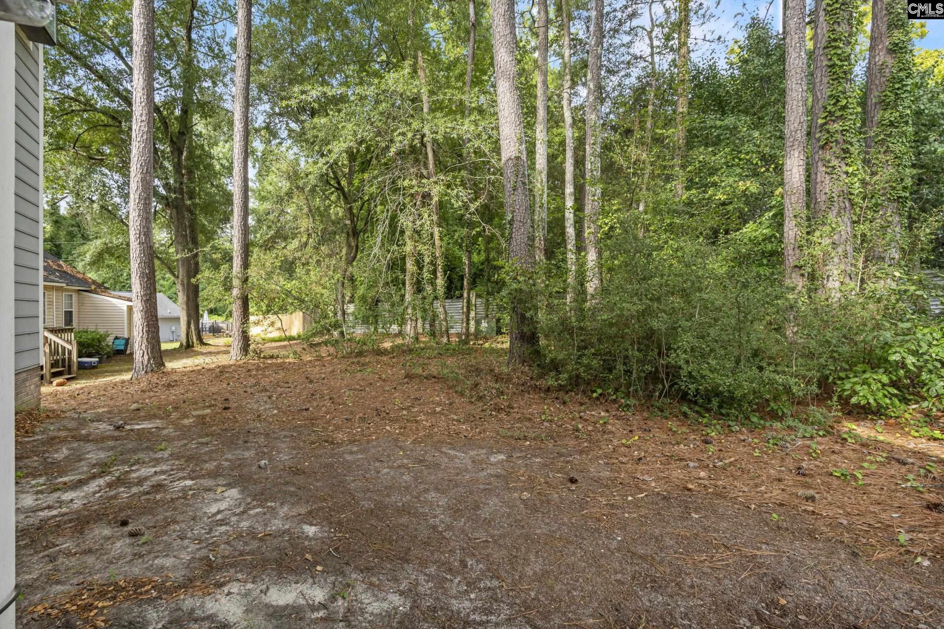 104 Evian Place  Photo 30
