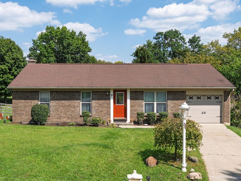 9 Squire Court, Highland Heights, KY 41076 Photo 1