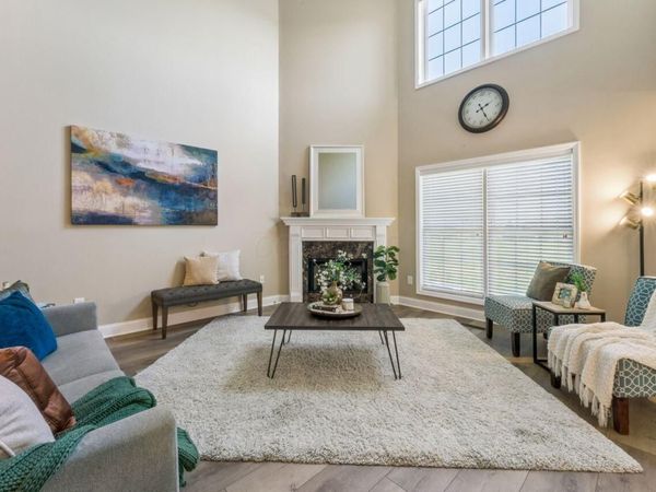 4769 Saint Andrews Drive, Unit 8, Grove City, OH 43123