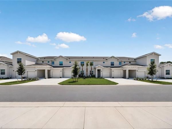 20520 Hazelnut CT S, Unit 1912, LEHIGH ACRES, FL 33936