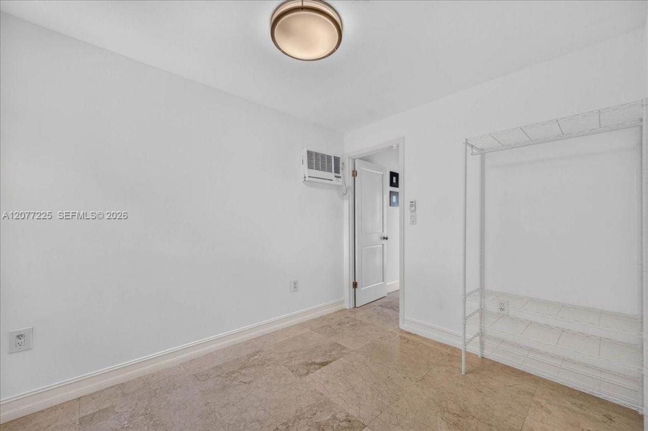 763 NE 75th St , Miami, FL 33138 Photo