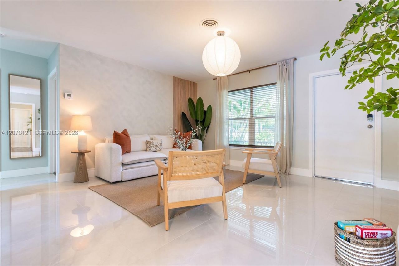 200 SE 19th St , Unit 200, Fort Lauderdale, FL 33316 Photo