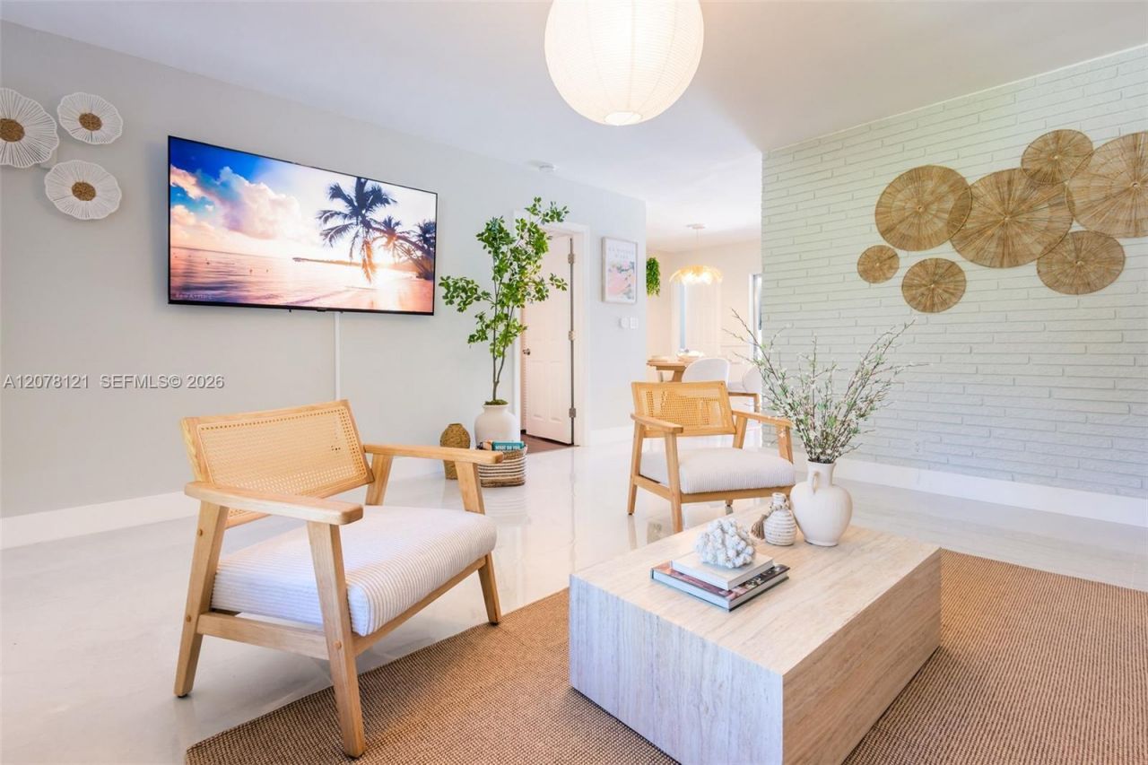 200 SE 19th St , Unit 200, Fort Lauderdale, FL 33316 Photo