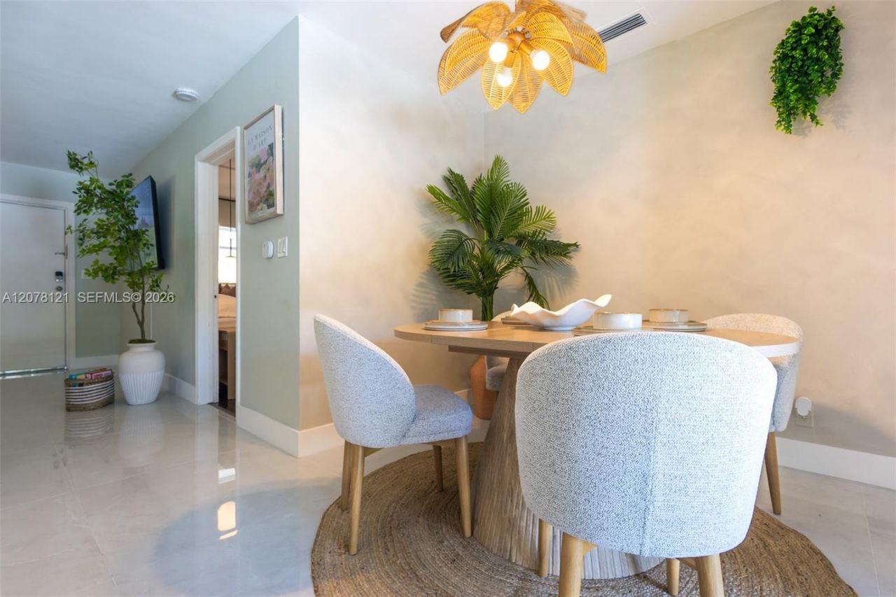 200 SE 19th St , Unit 200, Fort Lauderdale, FL 33316 Photo