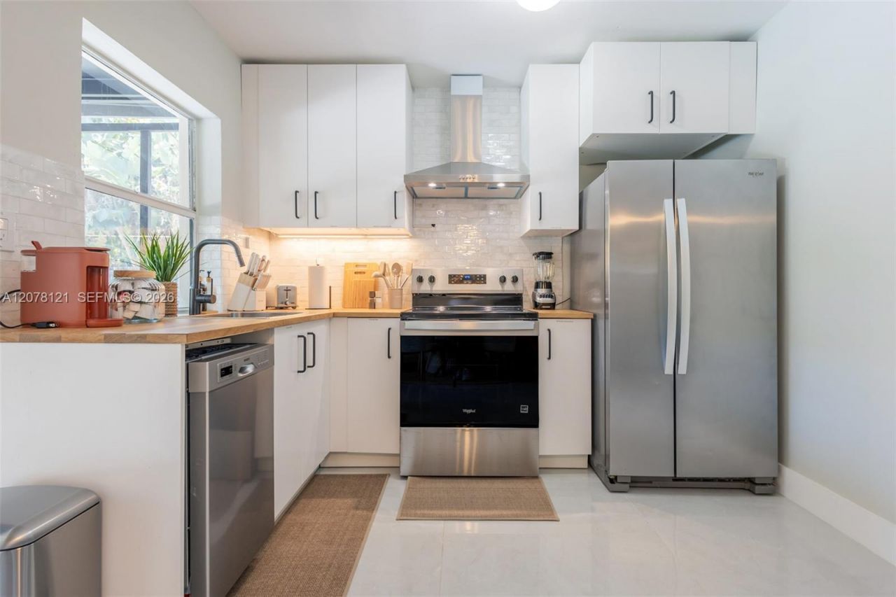 200 SE 19th St , Unit 200, Fort Lauderdale, FL 33316 Photo