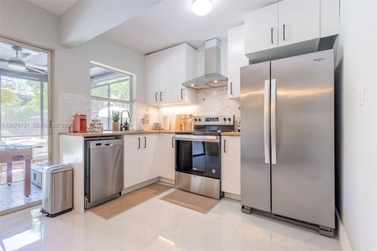 200 SE 19th St , Unit 200, Fort Lauderdale, FL 33316 Photo