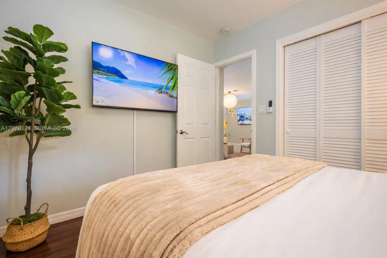 200 SE 19th St , Unit 200, Fort Lauderdale, FL 33316 Photo