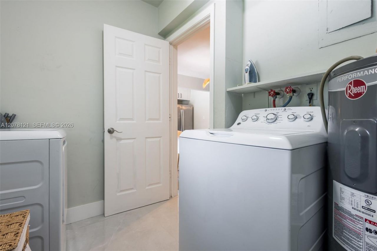 200 SE 19th St , Unit 200, Fort Lauderdale, FL 33316 Photo
