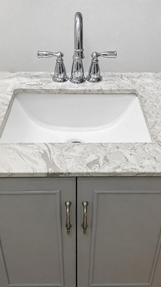 488 NW 165th St Rd, Unit B-112, Miami, FL 33169 Photo