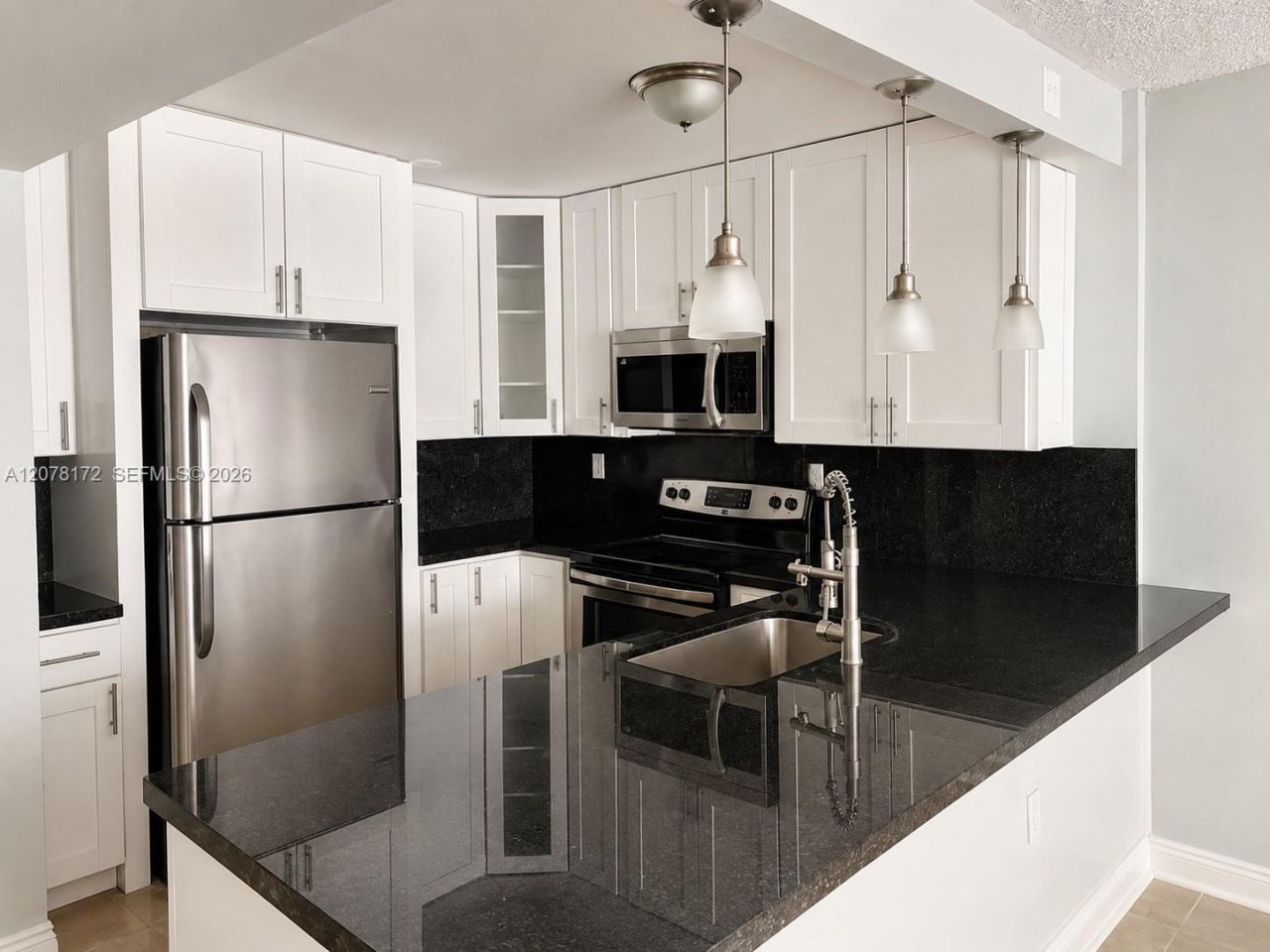 488 NW 165th St Rd, Unit B-112, Miami, FL 33169 Photo