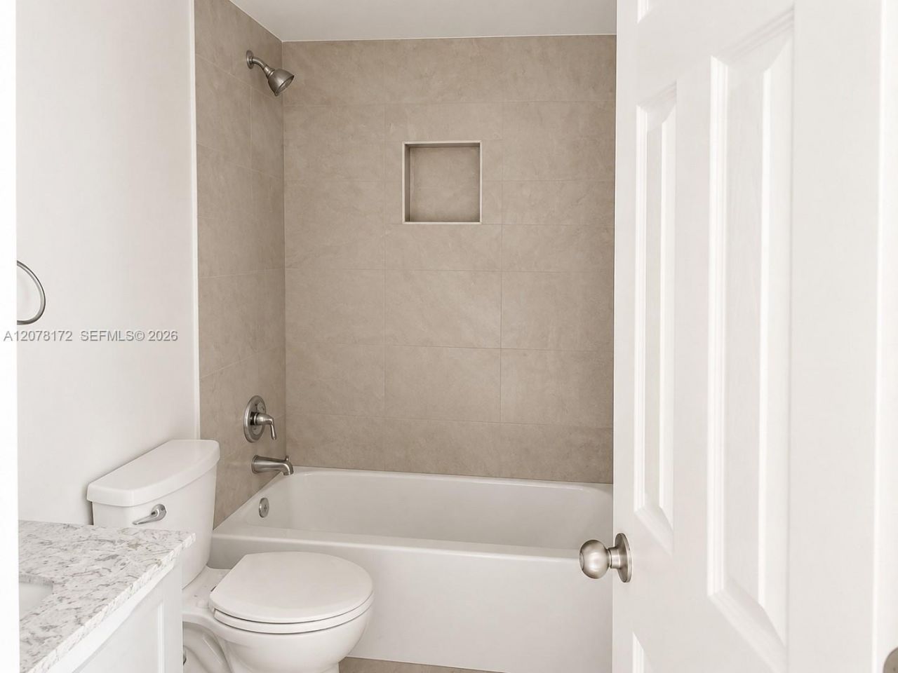 488 NW 165th St Rd, Unit B-112, Miami, FL 33169 Photo