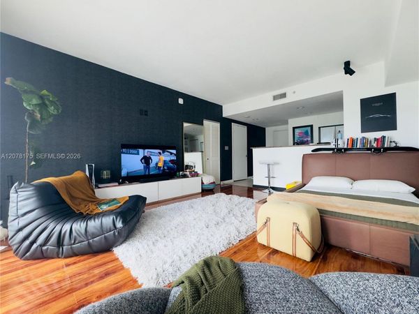 325 S Biscayne Blvd , Unit 4220, Miami, FL 33131