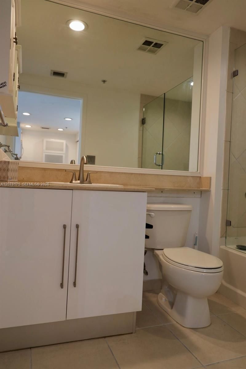 325 S Biscayne Blvd , Unit 4220, Miami, FL 33131 Photo