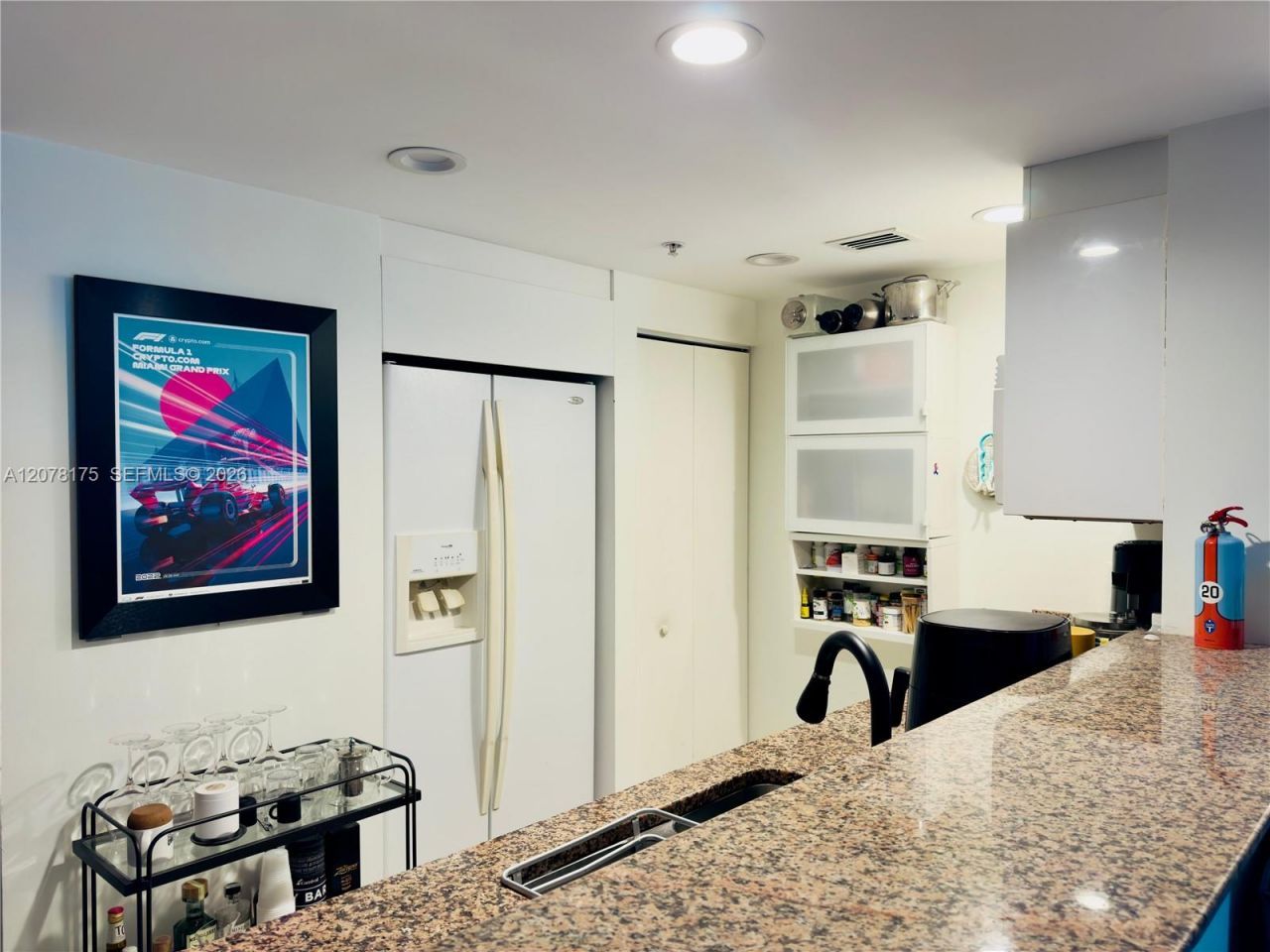 325 S Biscayne Blvd , Unit 4220, Miami, FL 33131 Photo
