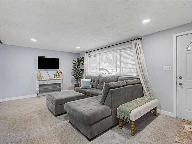 3840 Saranac Circle, Dayton, OH 45429 Photo 8