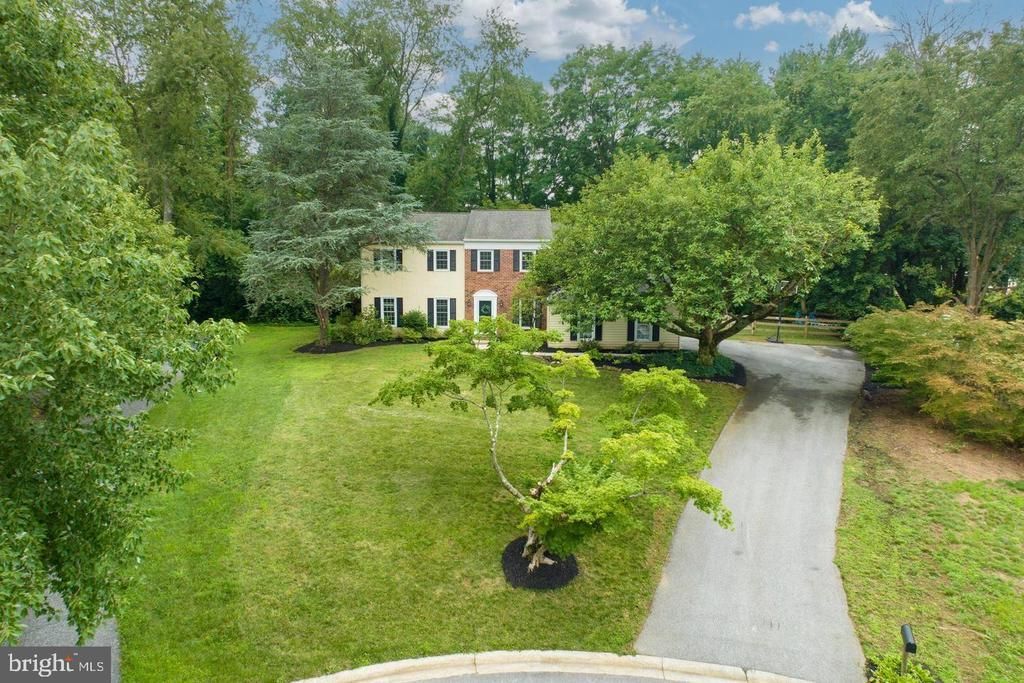 883 TWICKENSHAM COURT, WEST CHESTER, PA 19382