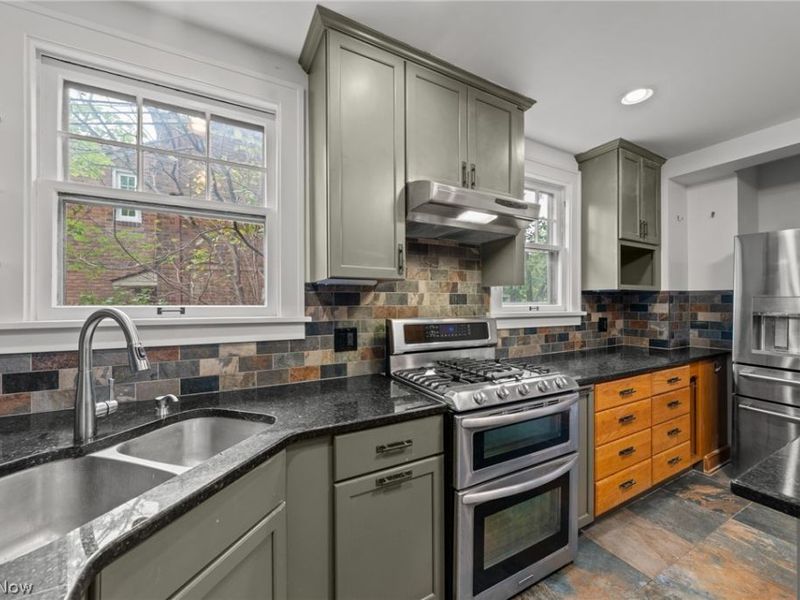 2920 Huntington Road, Shaker Heights, OH 44120 Photo 11