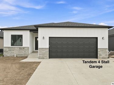 9615 S 87th Street, Lincoln, NE 68526