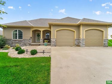 14434 Vane Street, Bennington, NE 68007