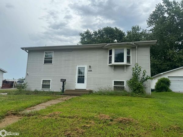 1921 S 16Th Street, Centerville, IA 52544