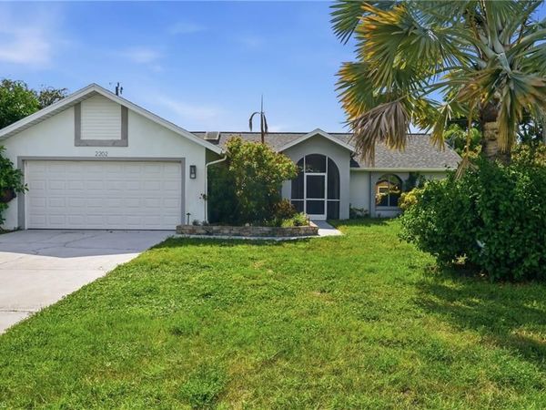 2202 SW 14th AVE, CAPE CORAL, FL 33991