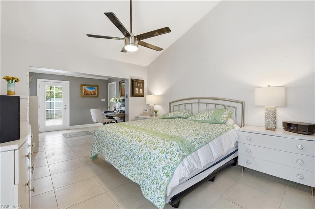 2202 SW 14th Ave, Cape Coral, FL 33991 Photo