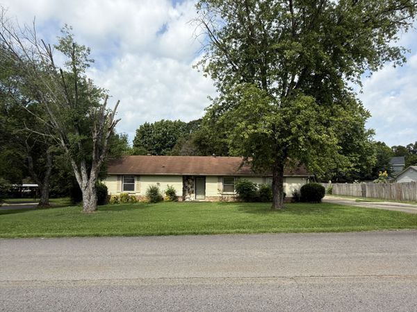 317 Pioneer Dr , Smyrna, TN 37167