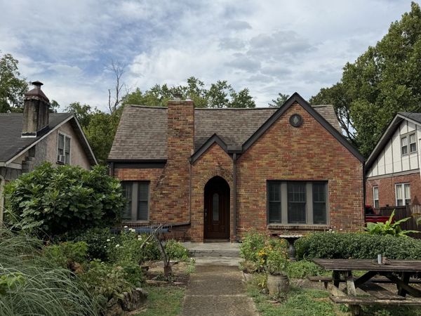 1207 Howard Ave, Nashville, TN 37216