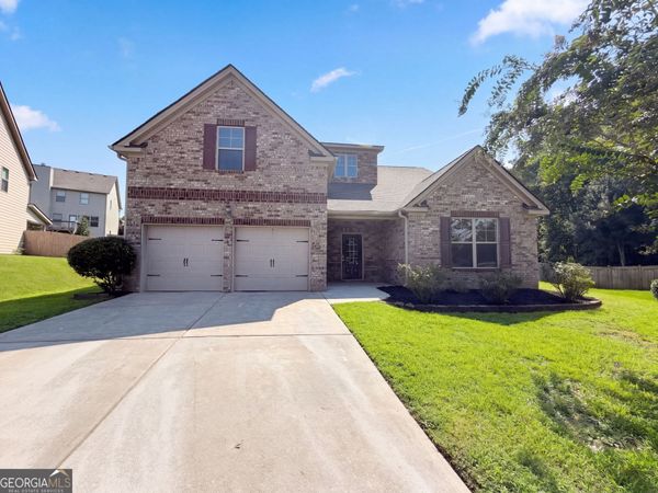 115 Birchwood Court, Loganville, GA 30052