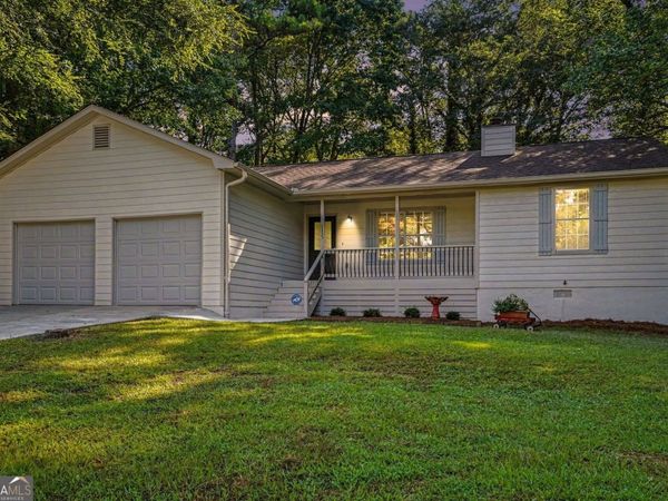 115 Lakeview Drive, Stockbridge, GA 30281