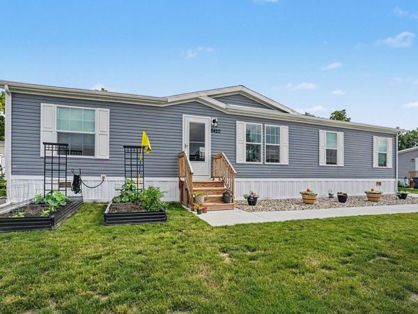 6420 Suffield Lane, Kalamazoo, MI 49009
