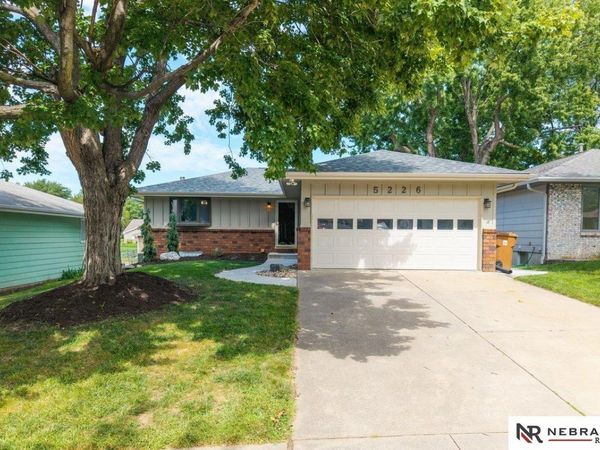 5226 Spruce Street, Lincoln, NE 68516