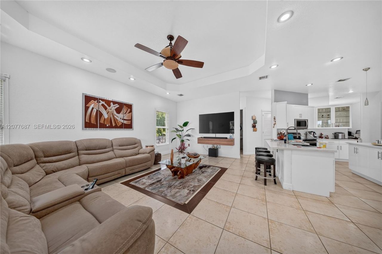 21255 SW 213th Ave Rd , Miami, FL 33187 Photo