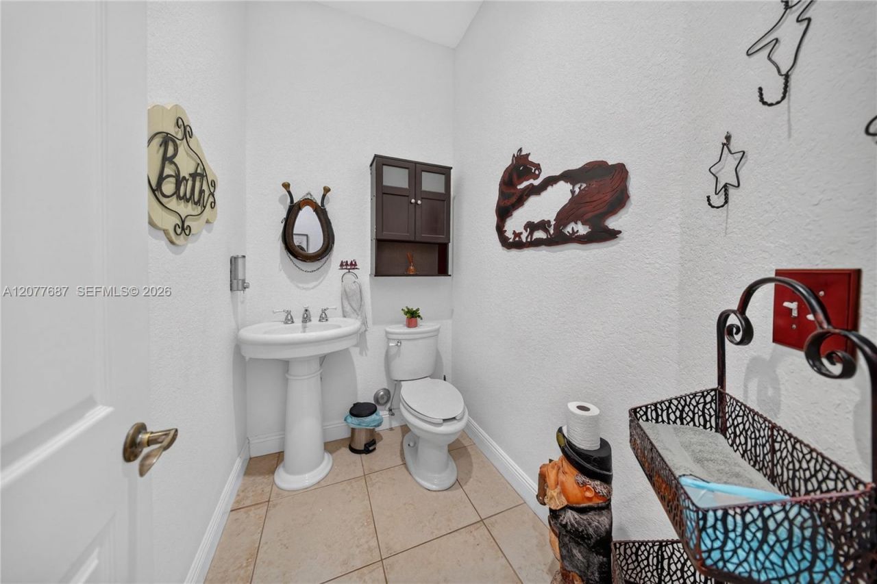 21255 SW 213th Ave Rd , Miami, FL 33187 Photo