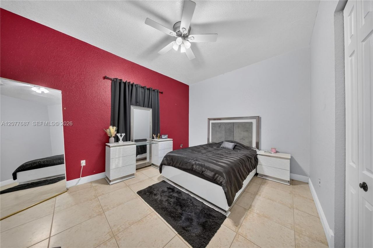 21255 SW 213th Ave Rd , Miami, FL 33187 Photo