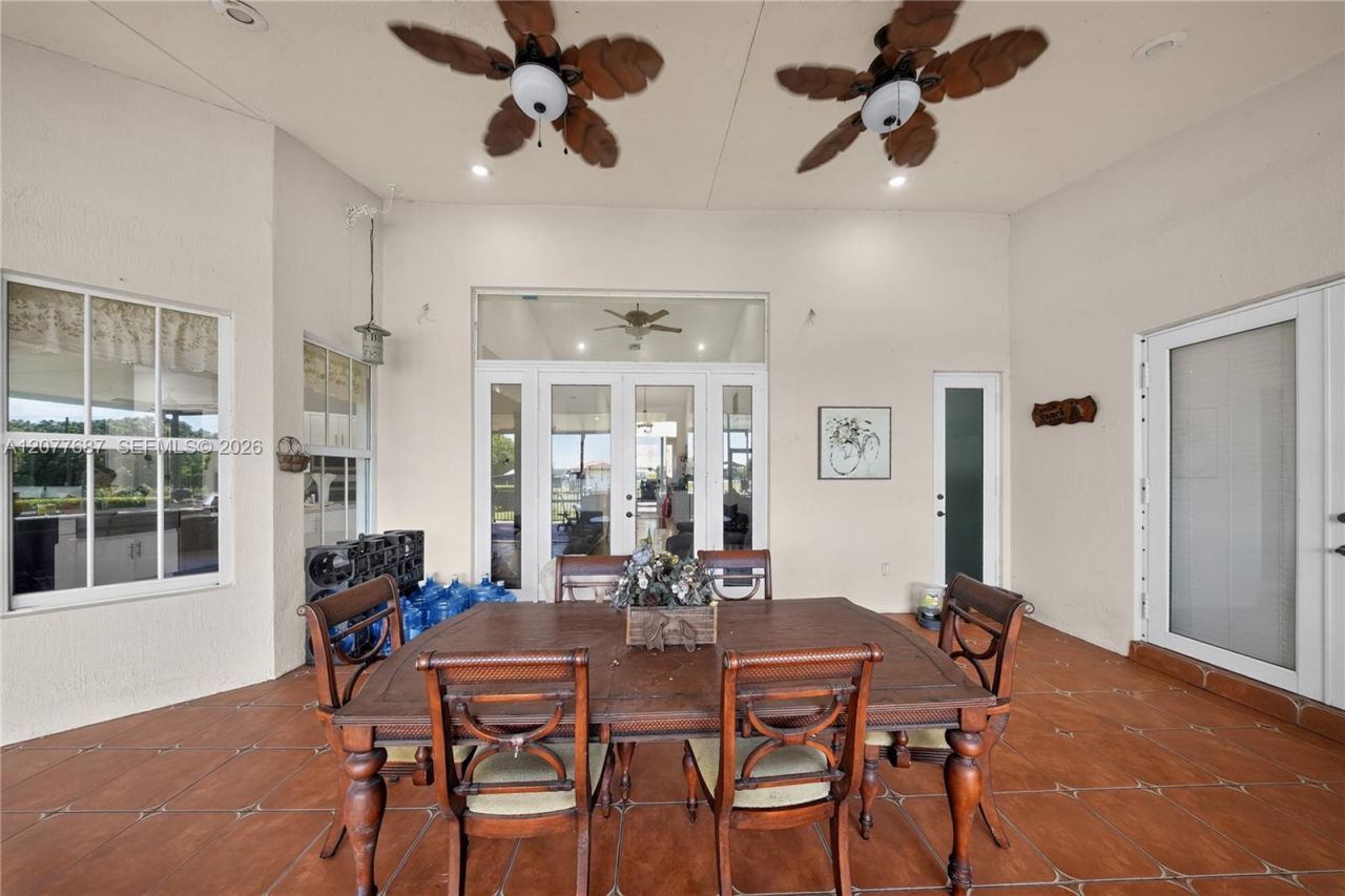 21255 SW 213th Ave Rd , Miami, FL 33187 Photo