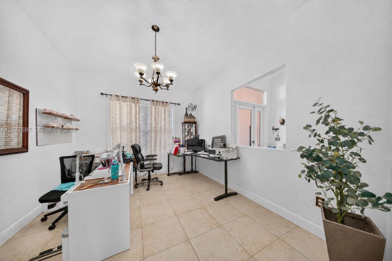 21255 SW 213th Ave Rd , Miami, FL 33187 Photo