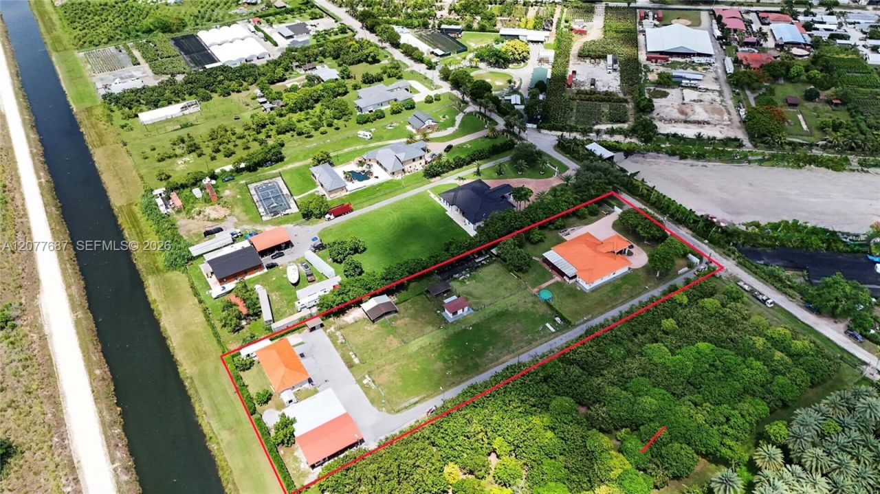 21255 SW 213th Ave Rd , Miami, FL 33187 Photo