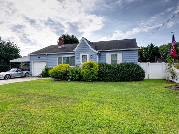 1603 2nd Street, West Babylon, NY 11704