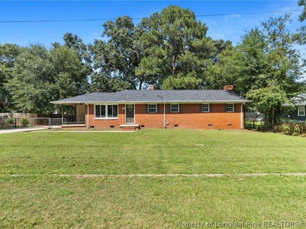 1223 Stansfield Drive, Fayetteville, NC 28303